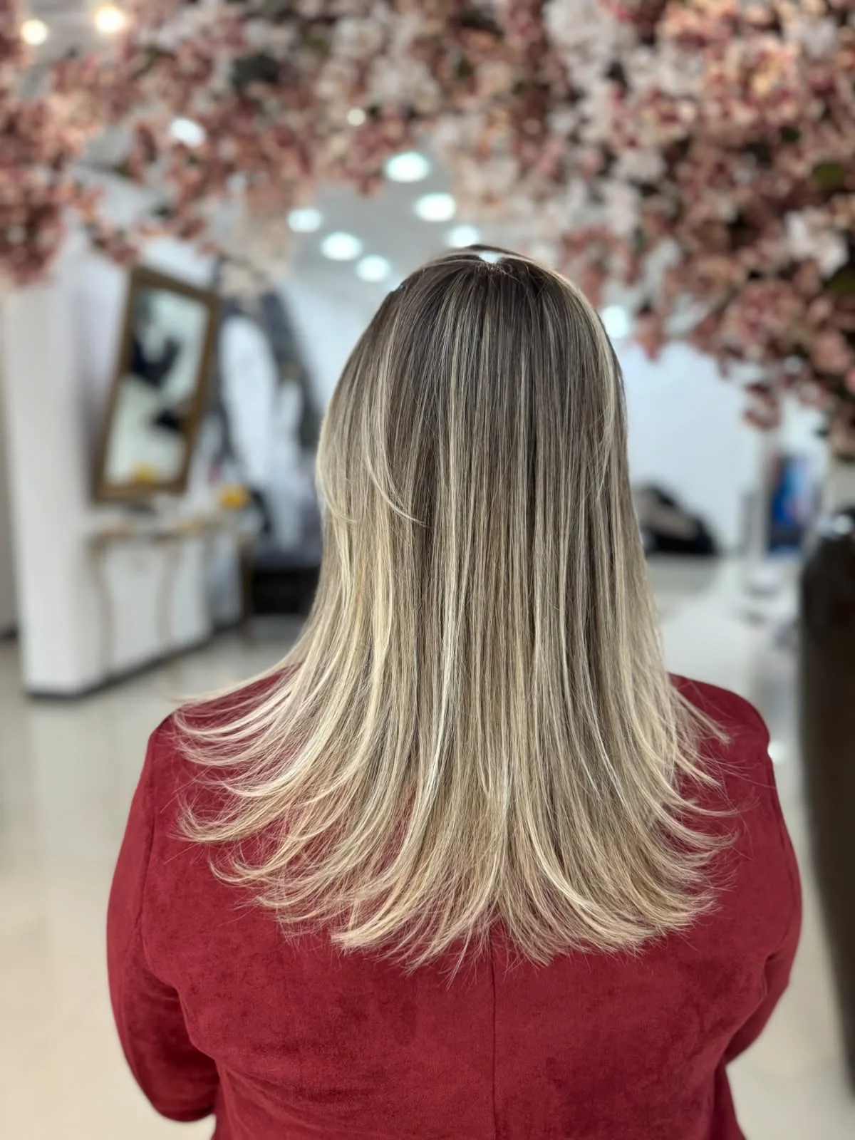 Corte e acabamento realizada na Blossom Beleza & Estética em Blumenau